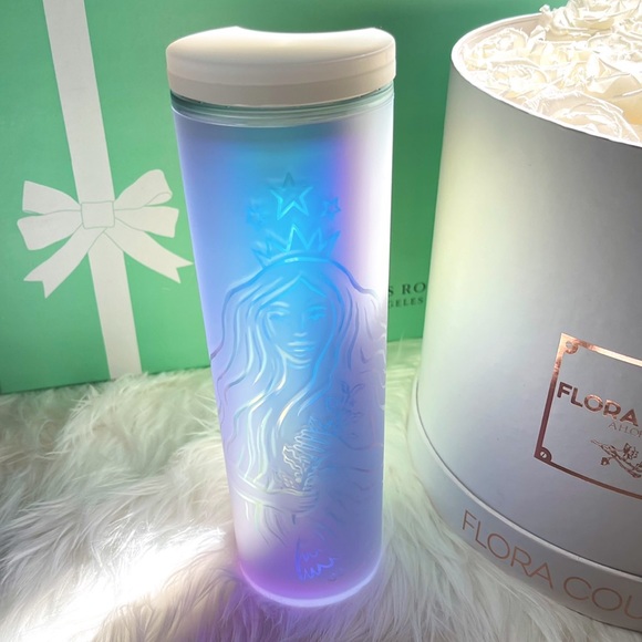 ✨NEW Starbucks Anniversary holographic tumbler✨